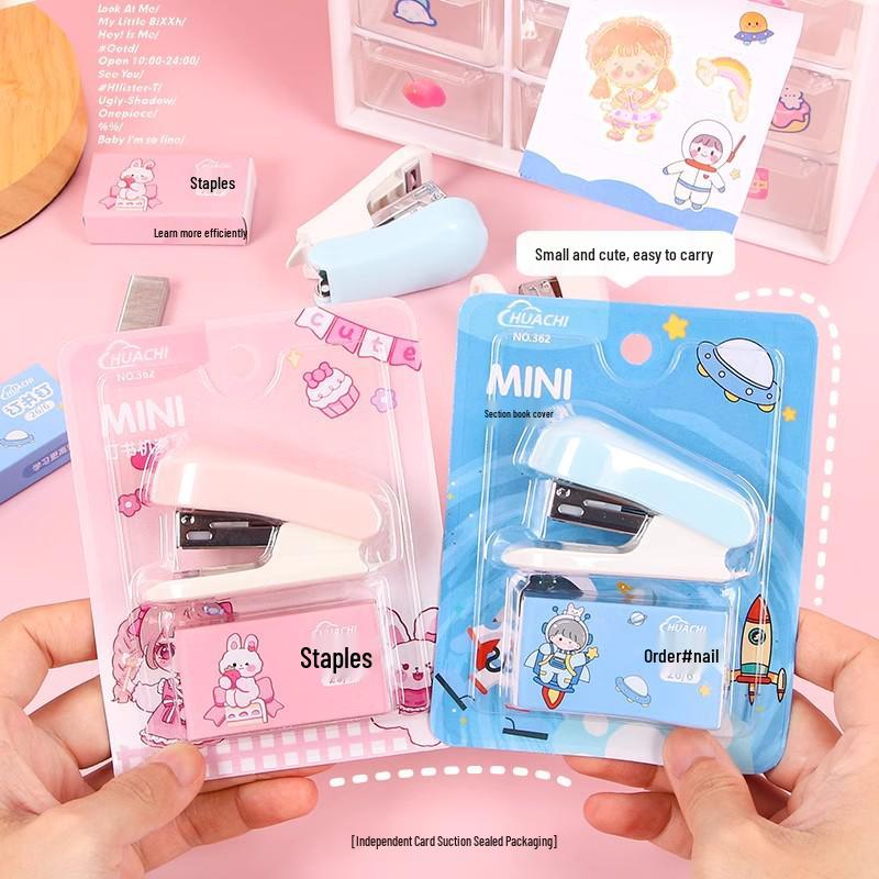 

Newcomer Exclusive: Cute Mini Cartoon Stapler Set - Perfect Back-to-School Stationery Gift
