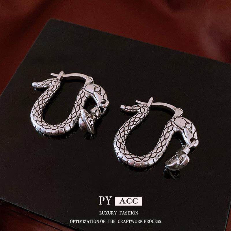 Saturn U-Shaped Serpentine Ear Cuff: Retro Design Earrings with High-End Fashion Temperament.