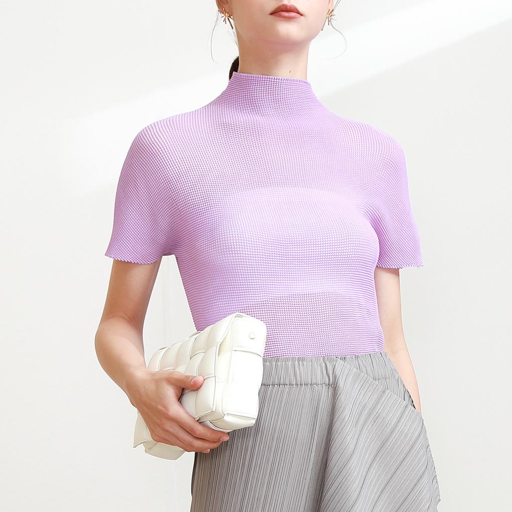 

Женская летняя приталенная футболка с плиссировкой и коротким рукавом One Size лавандовый