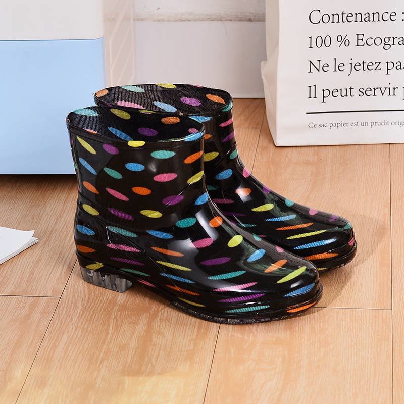 Fashion Rain Shoes Women's Water Shoes Short Tube Velvet Warm Non-slip Rain Boots Water Boots Adult Car Wash Summer