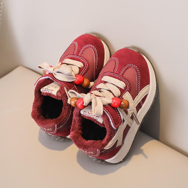 

Fleece-Lined Children s Board Shoes Stylish Soft-Sole Warm Sports Sneakers for Boys & Girls Casual Comfortable Kids Shoes 30 червоний