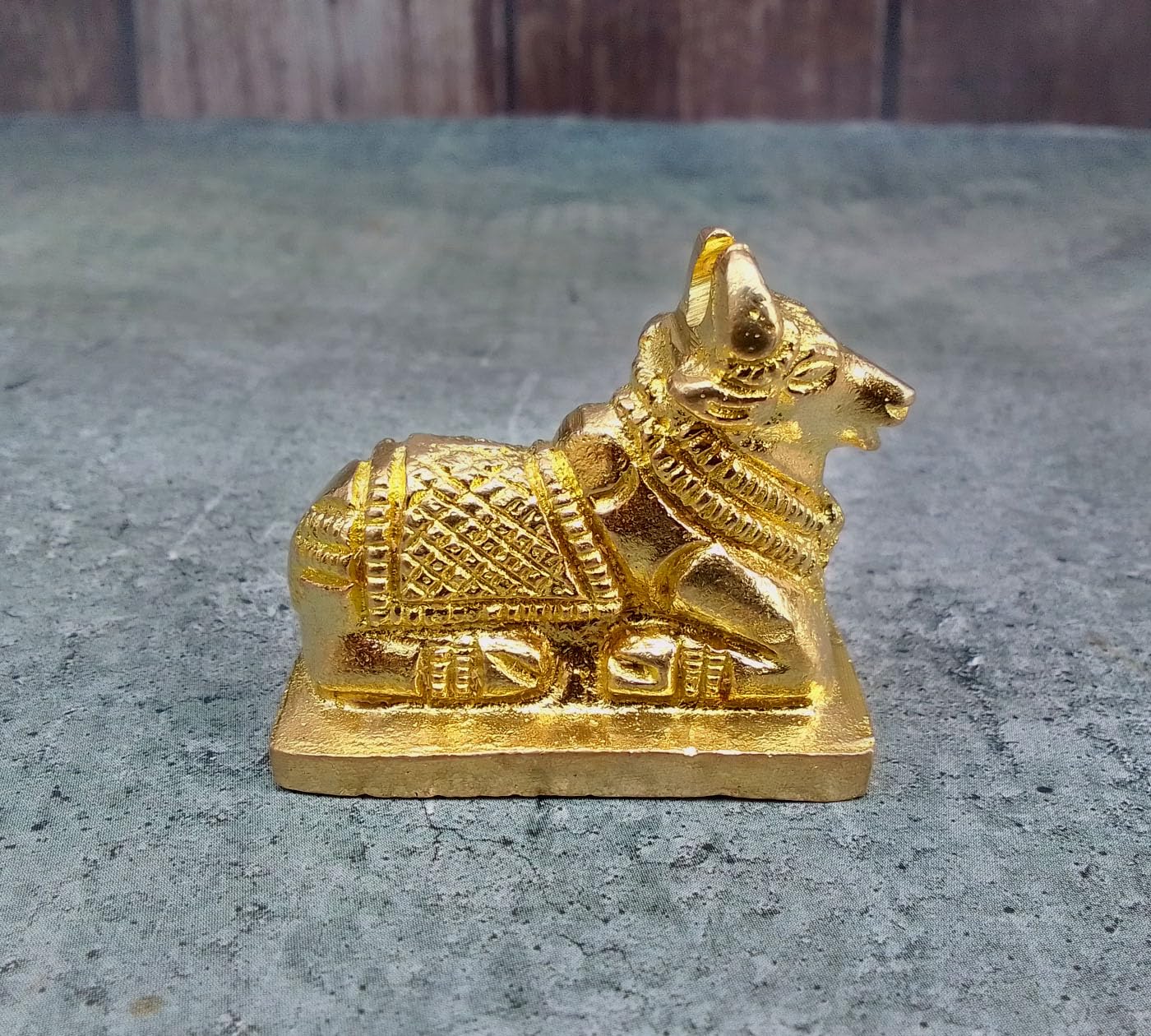 

Small Brass Nandi Statue, Vastu Bull Murti For Pooja At Mandir Home - 4.3 Cm