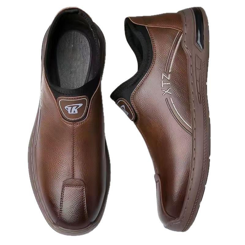 Business Soft Leather Soft Sole Non-slip Men's Shoes Dad Breathable Pedals Chinese and Elderly Casual Comfortable Men's Shoes Leather Shoes
