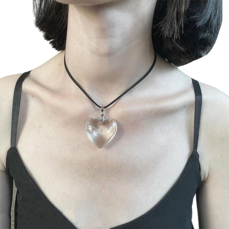 

Clear Heart Crystal Necklace Simple Sweater Chain Clavicle Chain Necklace Fashion Jewelry Gift for Girlfriend Wife Mom 1