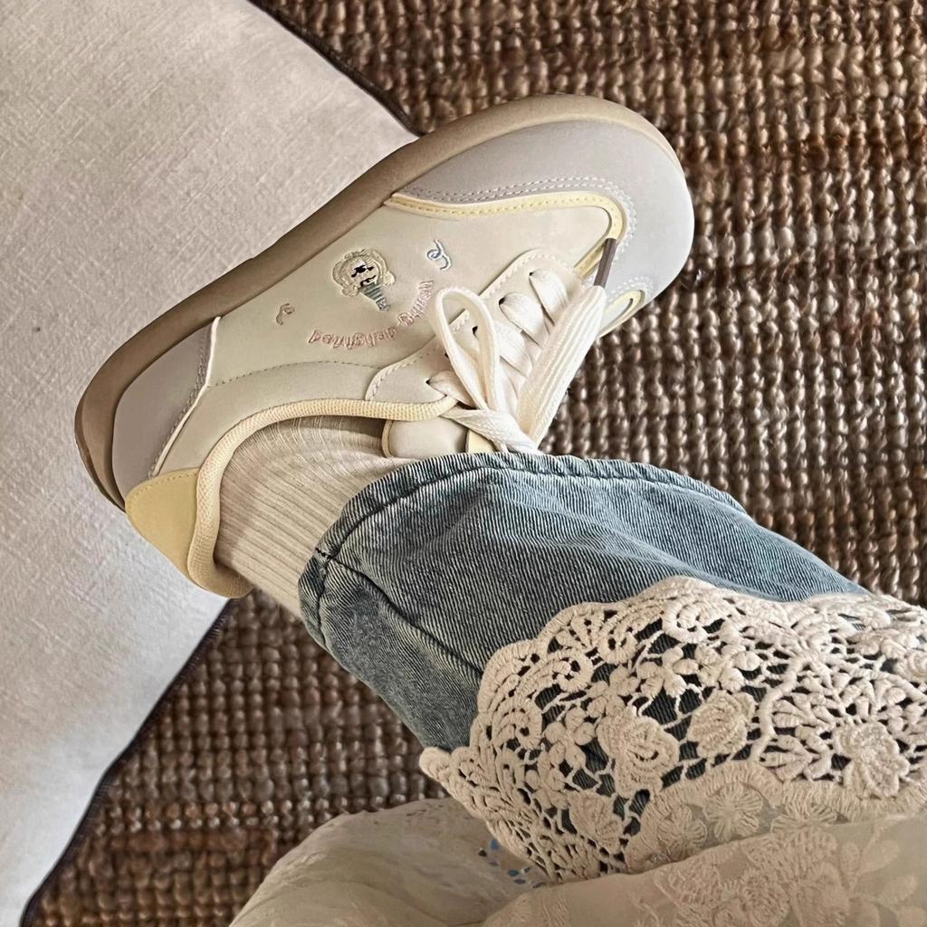 2025 new niche design emotion training shoes female student board shoes retro casual sports Forrest Gump shoes