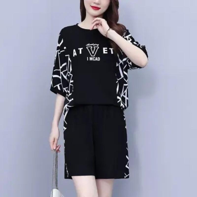 Complete Set of Loose and Casual Summer Short-sleeved and Short-shorts with A Stylish Tummy Cover