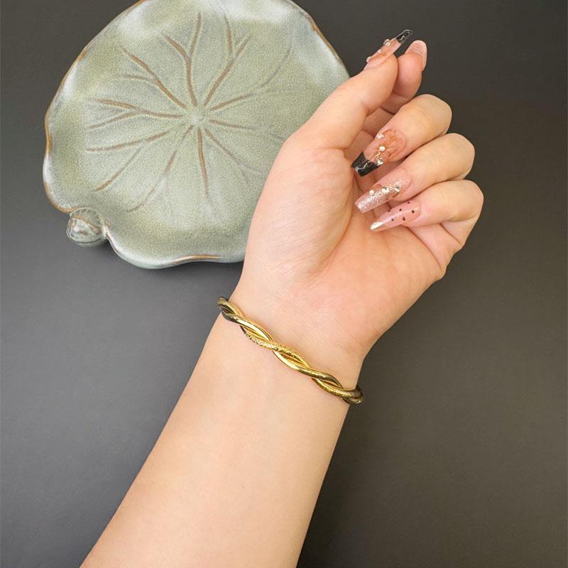 Chinese Style Twist Braid Push-pull Bracelet Light Luxury High-end Jewelry Bracelet
