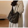 Fashion commuting large-capacity solid color tote bag women's spring and autumn new high-end textured shoulder messenger bag