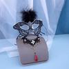 Damen Halloween Schwarze Spitze Maskenball Maske mit Feder Halsketten-Accessoire