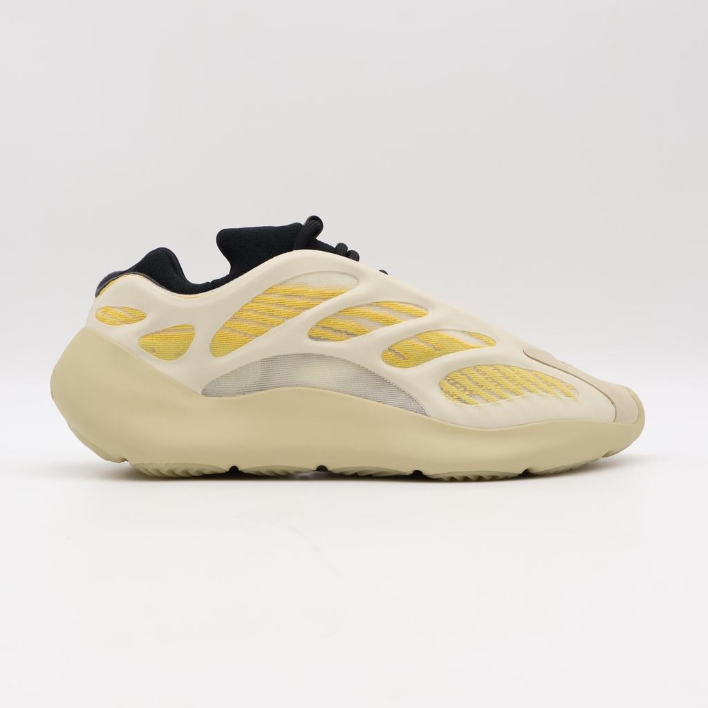 G54853 Adidas Yeezy Boost 700 V3 SAFFLOWER Geel Crème Wit Zeil Ivoor Beige
