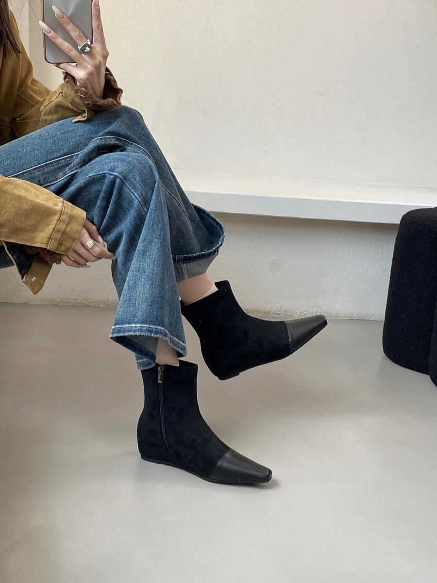 

French splicing square head thick heel short boots women s 2025 autumn and winter new suede temperament medium heel thin boots socks boots women s 35