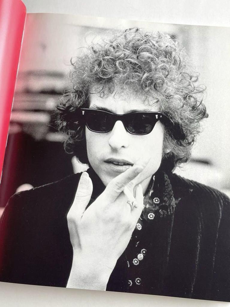 [USED] 50 SHADES LAUREN GOLDSTEIN CROWE