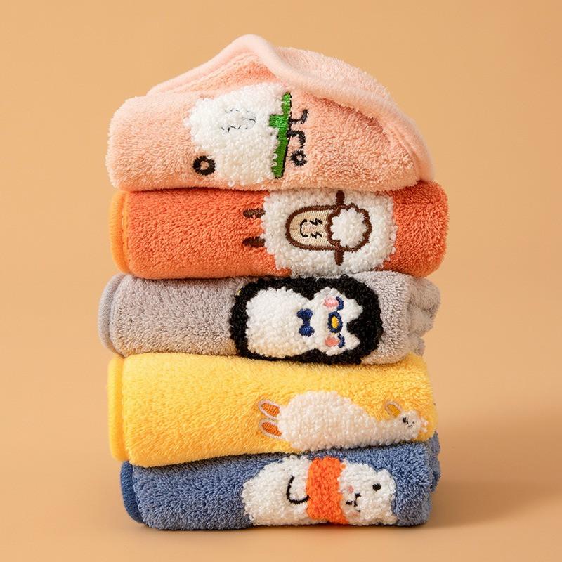 1Pc 25x25cm Coral Fleece Children's Soft Embroidered Face Towel Baby Small Square Drool Hanging Super Absorbent