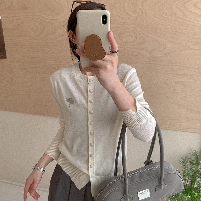 Γυναικεία Ελαφριά Ζακέτα 50% Μαλλί 50% Μετάξι Μουριάς - Ευέλικτα Πλεκτά 4 Εποχών για Άνεση & Στυλ Όλο τον Χρόνο