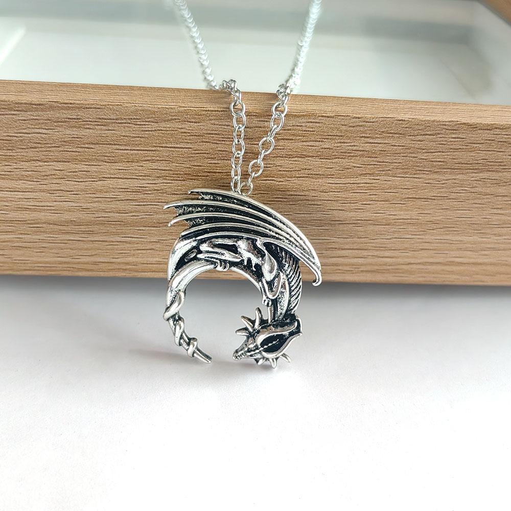 How To Train Your Dragon -Toothless Necklace Night Furry Animal Dragon Jewelry, Guardian Dragon pendant cosplay Gift