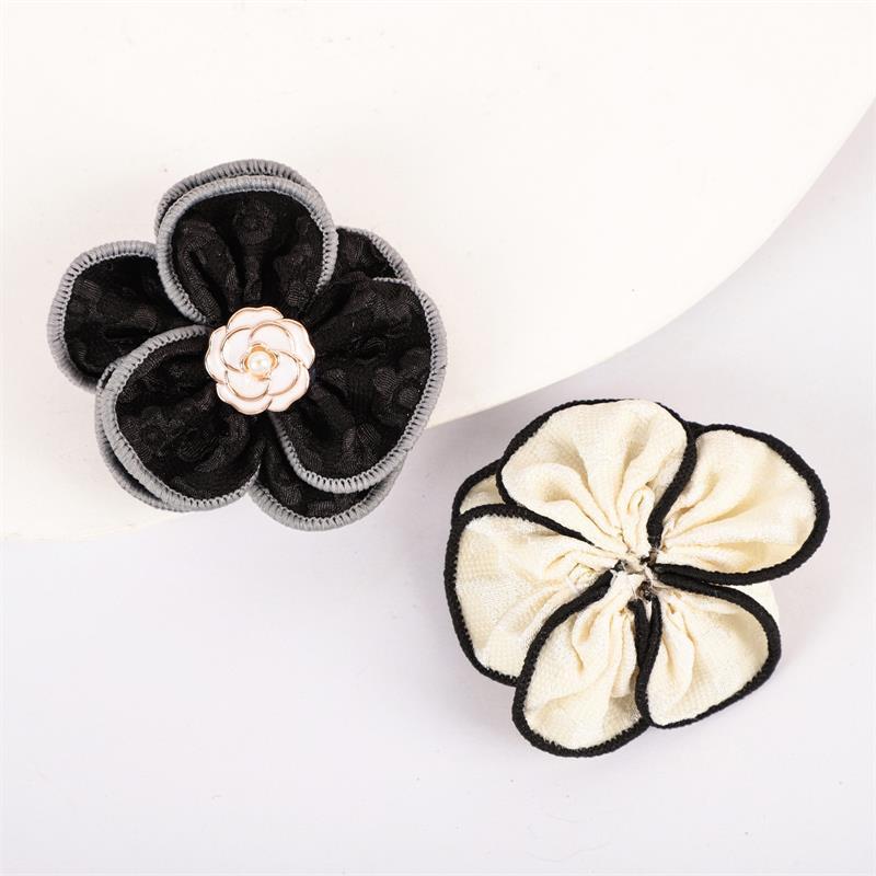 Camellia Brooch Black White Fabric Badge Mourning Funeral Corsage Pin High-End French Elegant Bag Clothes Scarf Accessory Brooch