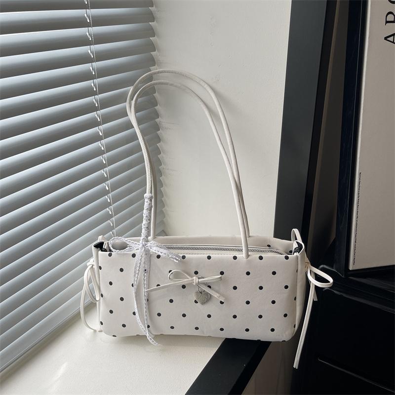 City Chic French Shoulder Bag Women's Fashion Butterfly Knot Underarm Bag Versatile Minimalist Style Handbag