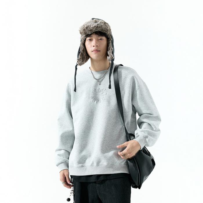 Men's American-Style Crew Neck Sweatshirt, 2025 Autumn/Winter Trend, Loose Fit Long-Sleeve Base Layer.