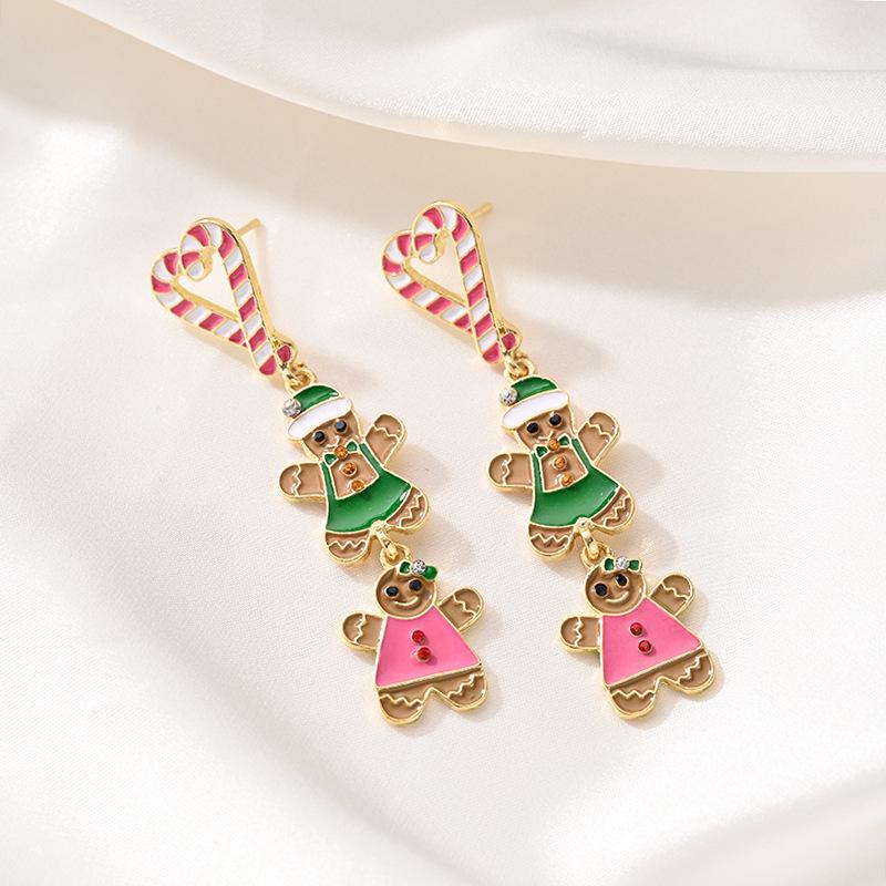 

Trendy European & American Christmas Gingerbread Heart Tassel Stud Earrings for Women