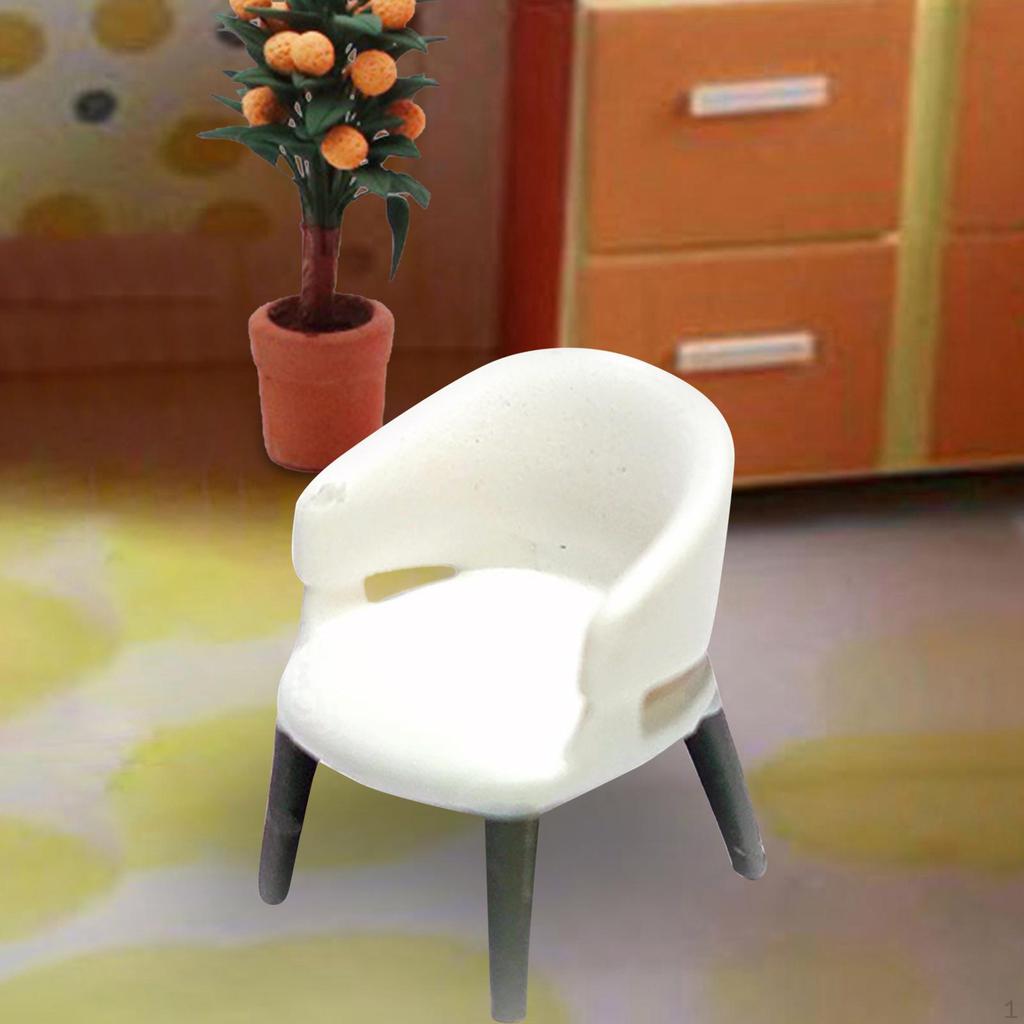 1/87 Scale Armchair Model for Dollhouse and Miniature Scenes