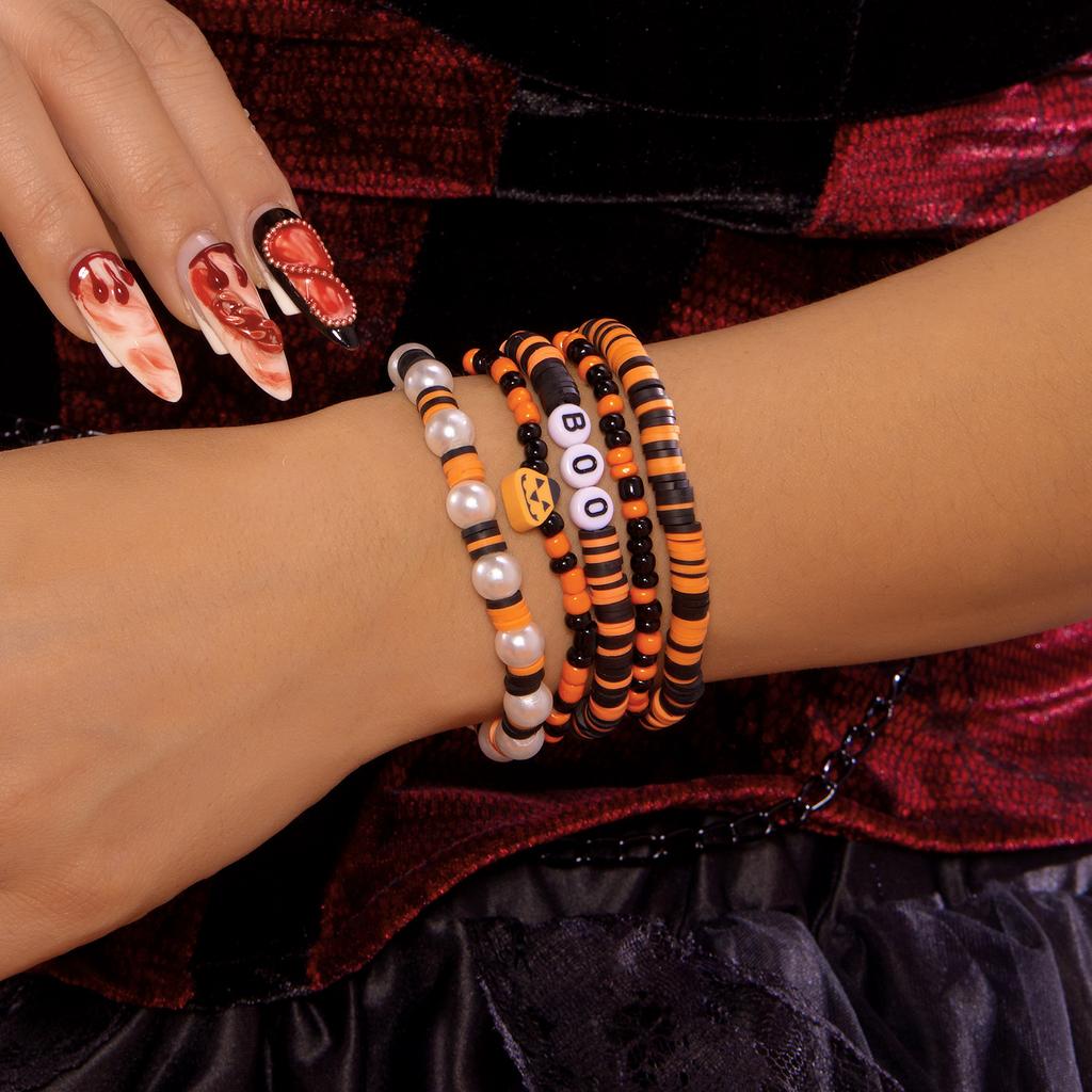 Halloween Gothic Skull Bat Bracelets for Women Handmade Polymer Clay Beaded Pumpkin Pendant Bracelet Party Jewelry Accessories