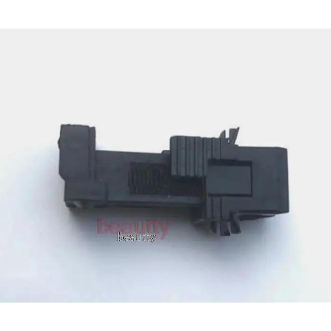 Brake light switch for Che SAIC ROEWE 350 550 750 W5 MG3 5 6 7 Engine Auto car motor parts