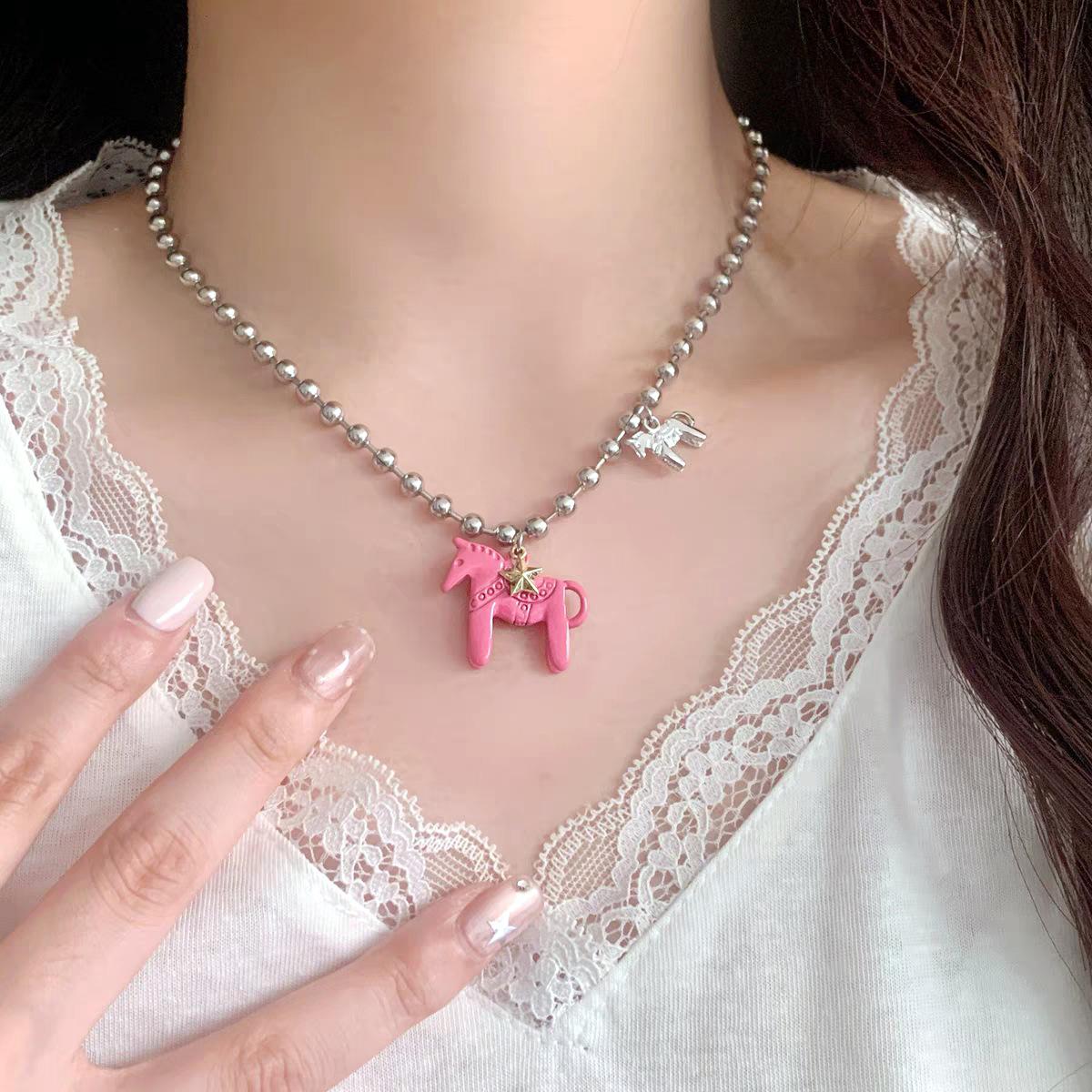 

Cute Glazed Necklace For Women, Versatile Collarbone Chain Necklace One Size рожевий
