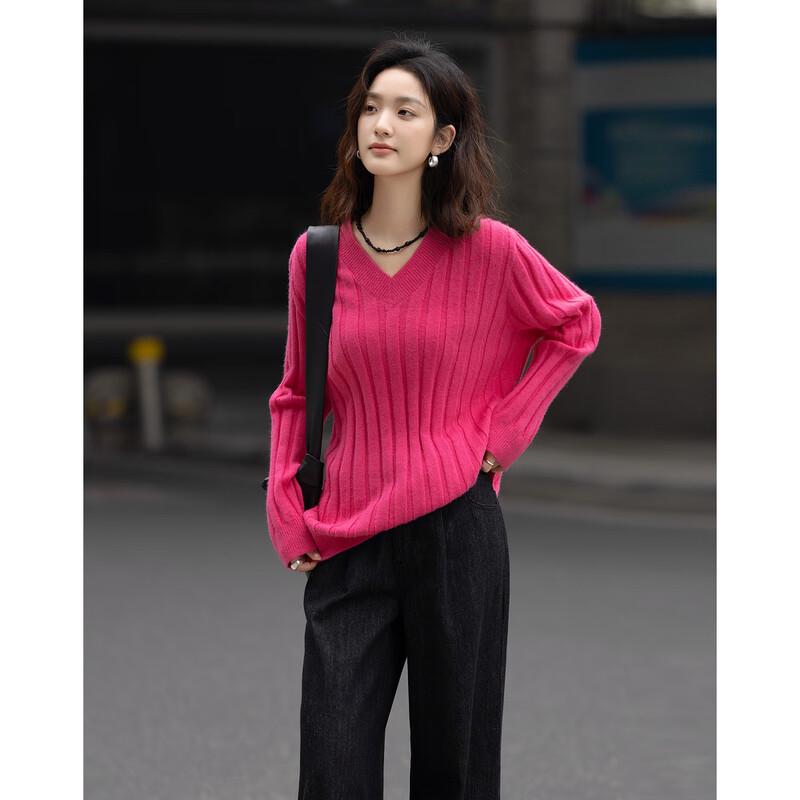 Demana Spring Color Philosophy V-Neck Knit Top