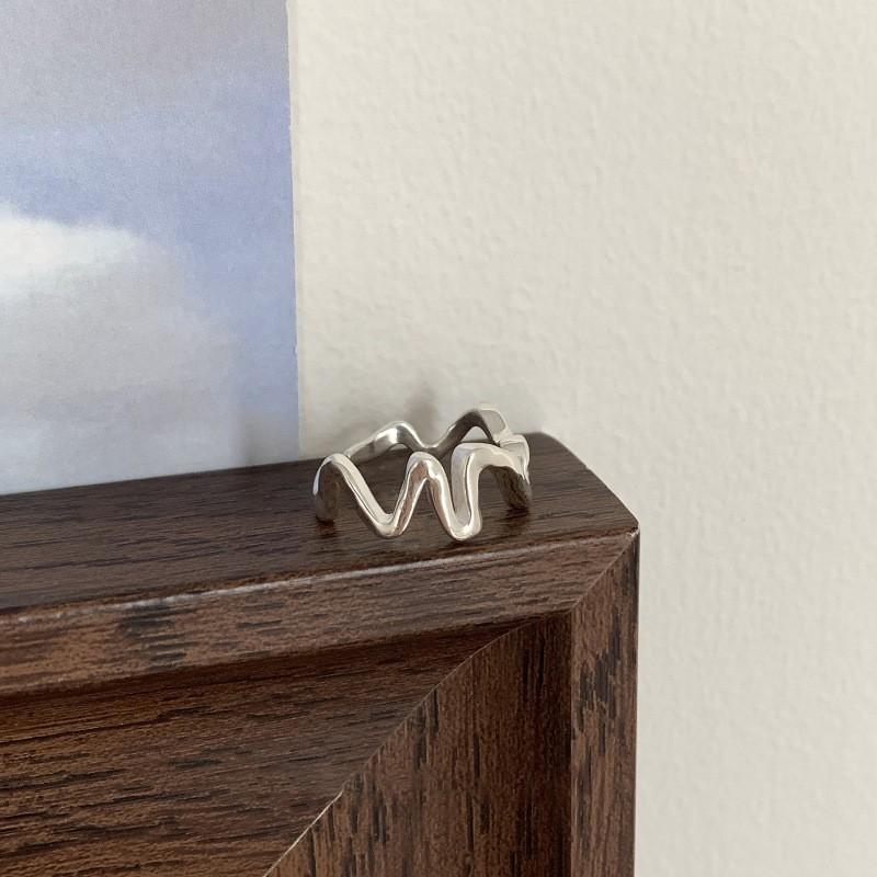 Sophisticated Heart Shaped Ring For Women Adjustable And Trendy Silver Plated Fashion Jewelry