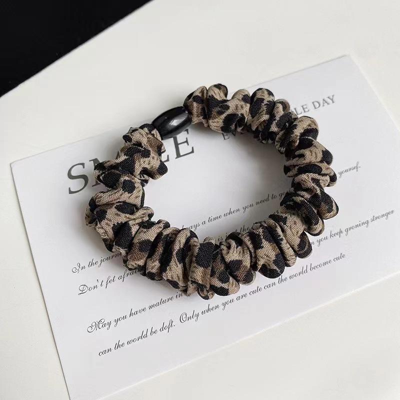 Korean High-End Leopard Print Pleated Hair Tie - Autumn/Winter Elastic Hair Accessory
