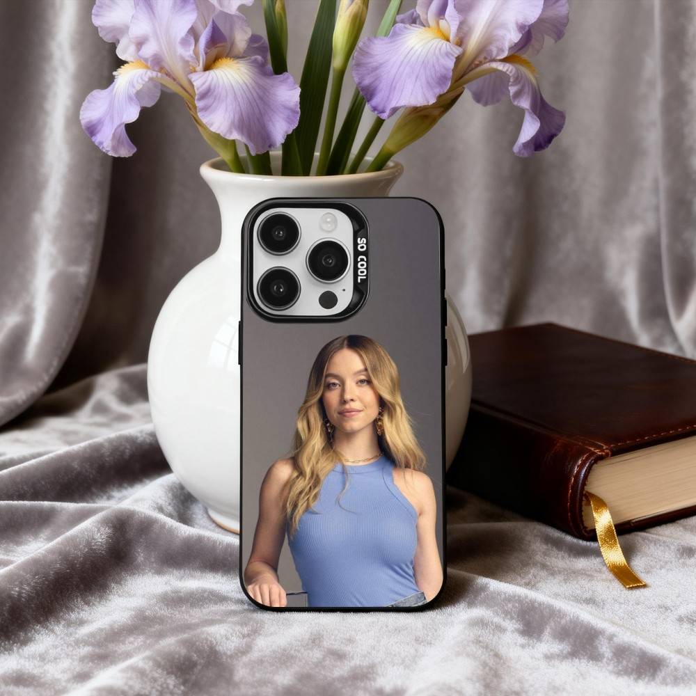 Stunning S-Sydney S-Sweeney Actress Phone Case For iPhone17,16,15,14,13,12,11 Plus,Pro Max Black Candy silver phone case