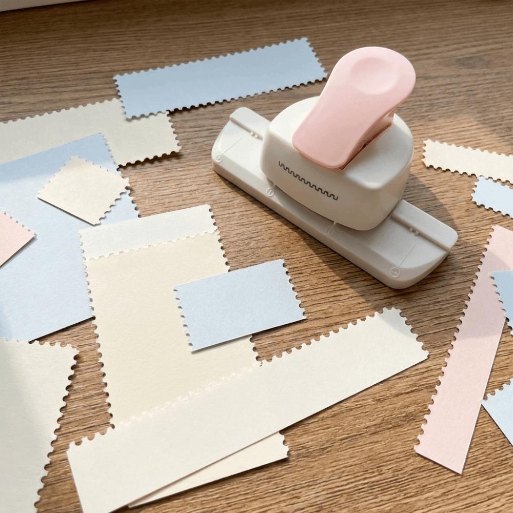 3,3cm Briefmarkenrand-Stanzgerät Arbeitsersparender gezahnter Stanzformer Präger Stempelform Lochstanzer Scrapbooking