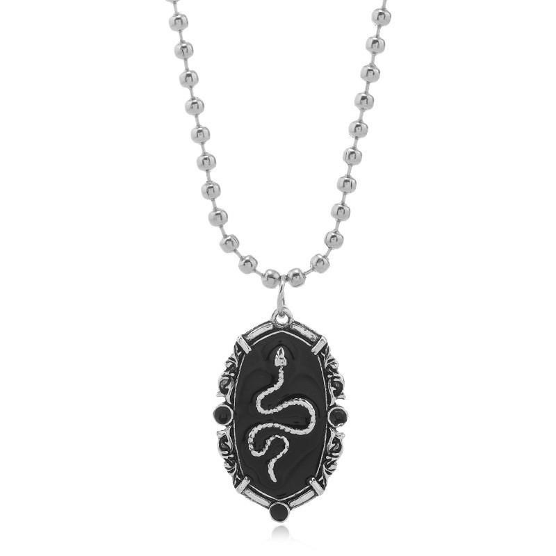 Elegant Retro Geometric Pendant Necklace: Luxurious Silver, French-Japanese-Korean Style