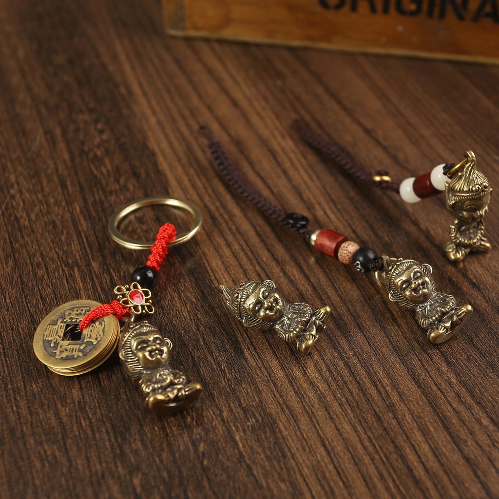 Brass Sun Wukong keychain pendant old monkey five emperors money car key pendant accessories pure copper Wukong copper