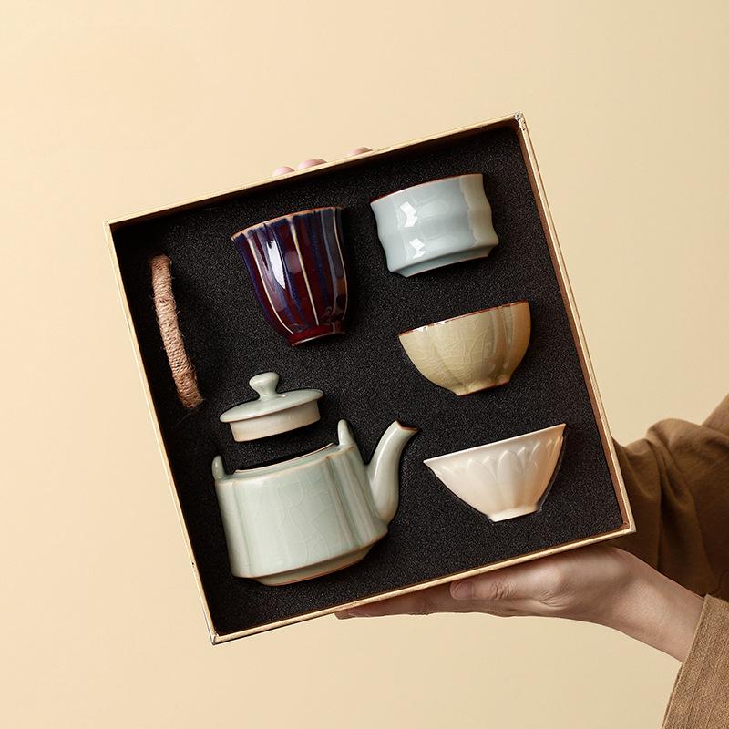 Chinese Palace Museum Cultural and Creative Teapot, Teacup Gift Set, Tea Set, Handheld Gift, New Year's Gift