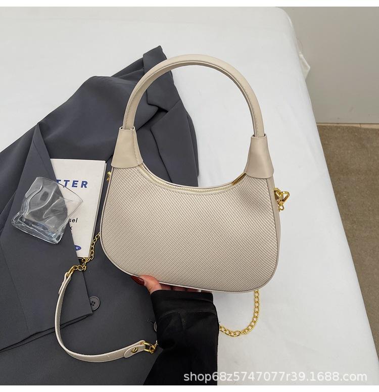 ins super fire Internet celebrity small bag women patent leather women's handbag new simple underarm bag chain shoulder bag