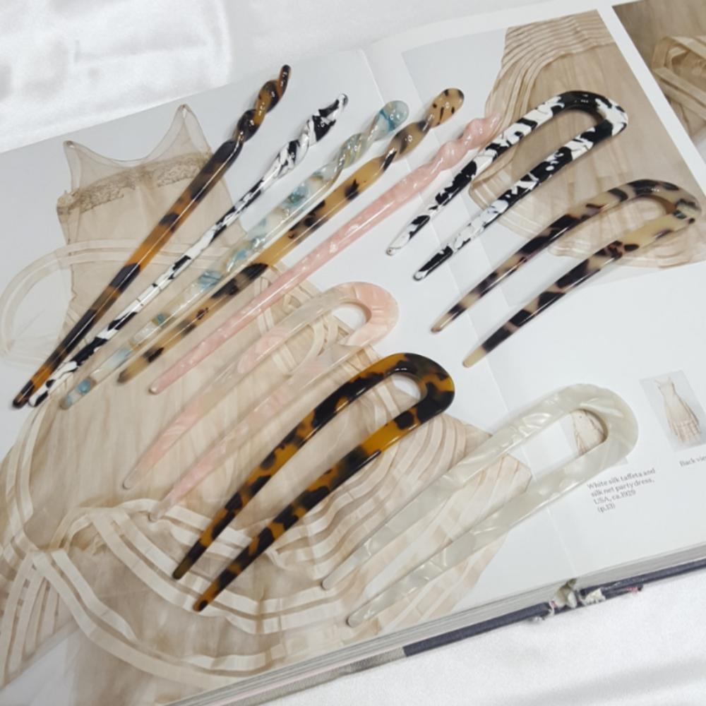 Elegant Celluloid Hairpin (Minimum 3EA)