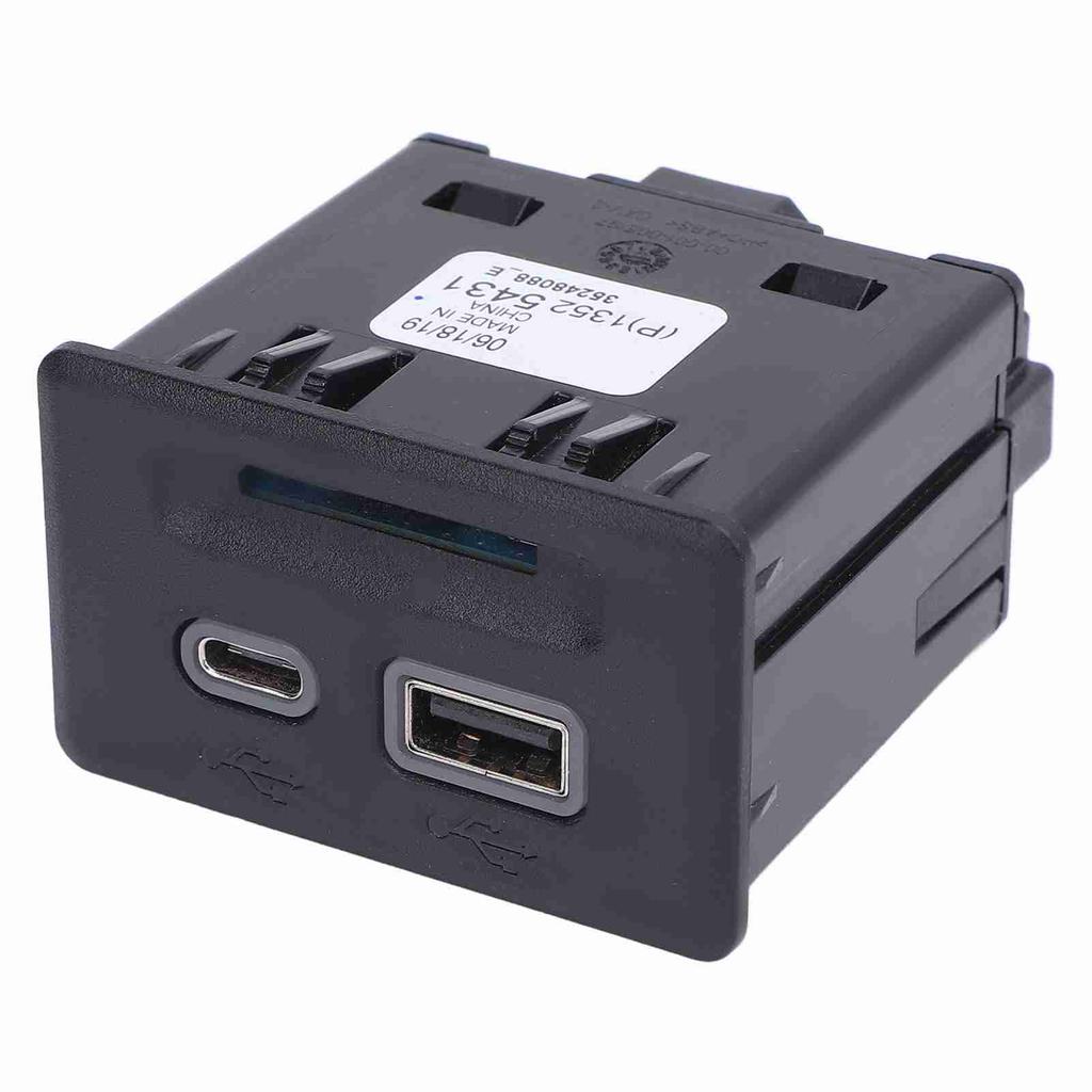 Konzol USB csatlakozó Aux bemenet Adapter 13525431 Plug and Play Strapabíró CT6 XT4 XT6 XTS-hez