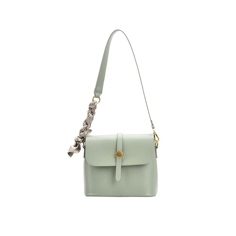 tote bolsa with flap