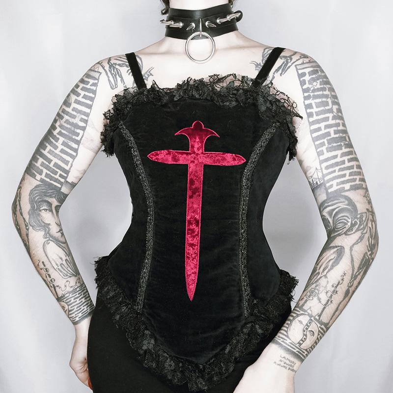 

Укороченный топ с корсетом, черная кружевная отделка, вышивка крестиком, готическая уличная майка на бретелях, Harajuku, винтажные майки в стиле гранж Y2K