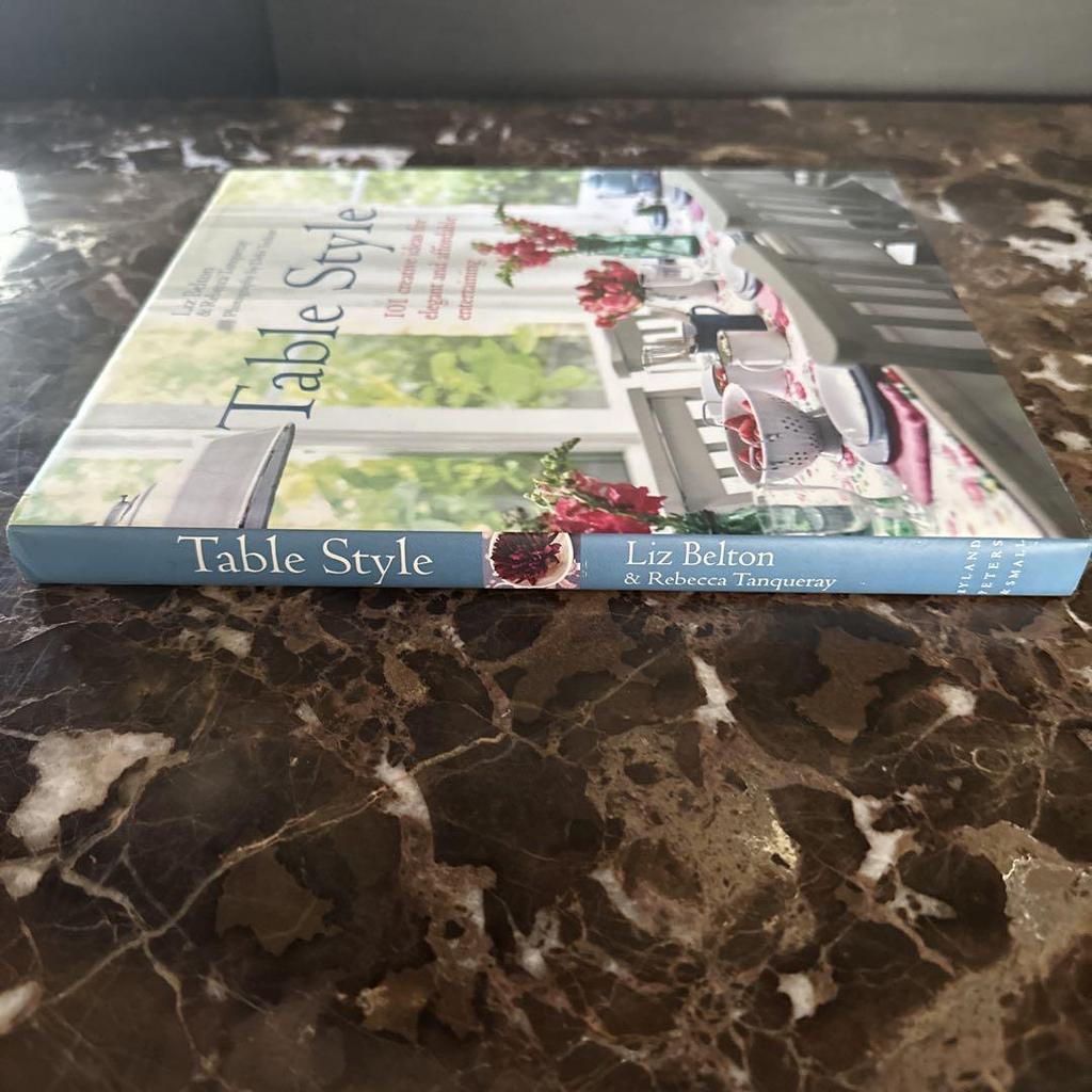 [USED] Foreign Books Table Style