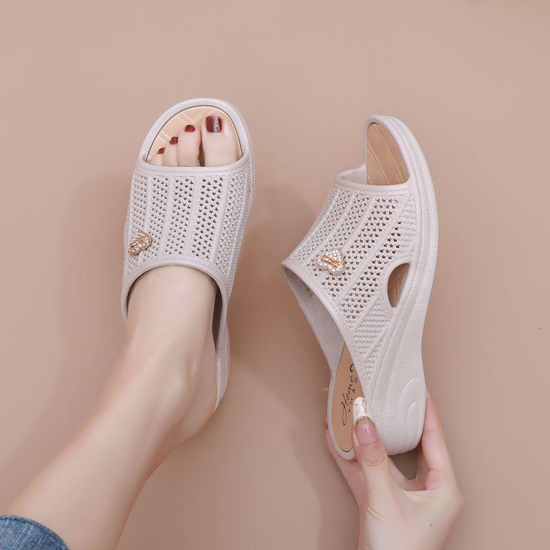 Women's Slippers for Outdoor Use, Thick-soled High Heels, Non-slip, Soft-soled, Home Bathroom, Wedge-heeled Women's Sandals