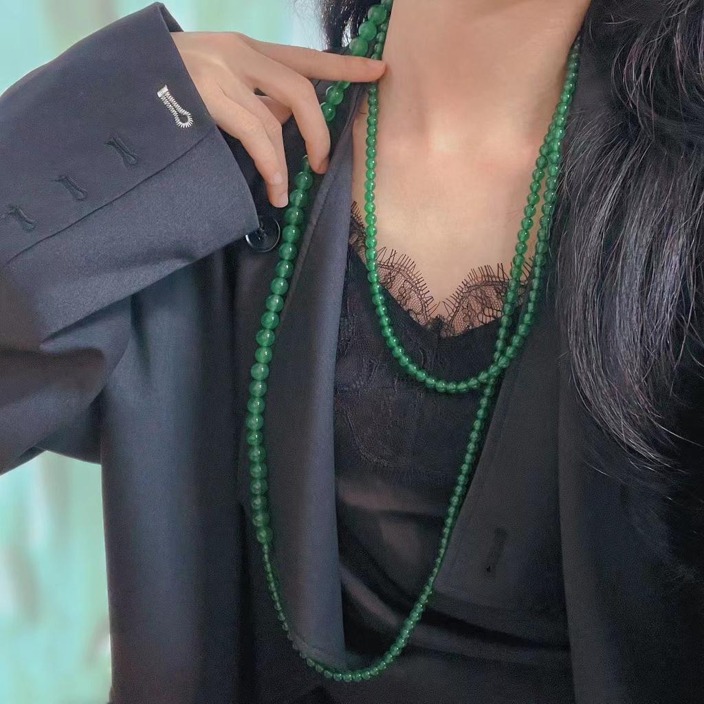 Retro Natural Vitreous Body Zhengyang Green Chalcedony Gradual Change Size Green Agate Sweater Chain Necklace Niche