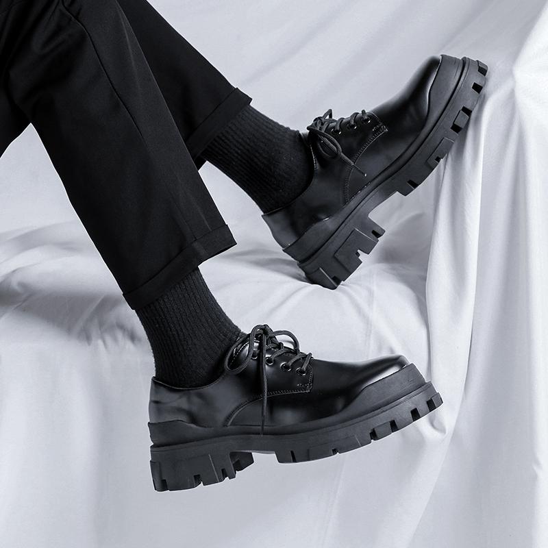 Original Design 2025 New British Style Lacquer Leather Men's Shoes Black Elevated Shoes Lace Up Business Casual Shoes
