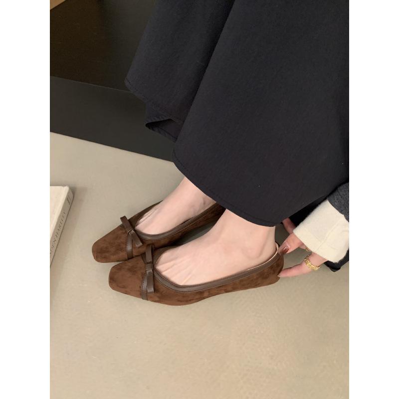 

2025 new French bow shallow mouth single shoes women s square head flat shoes Korean version versatile autumn soft-soled shoes 39 темно-коричневого