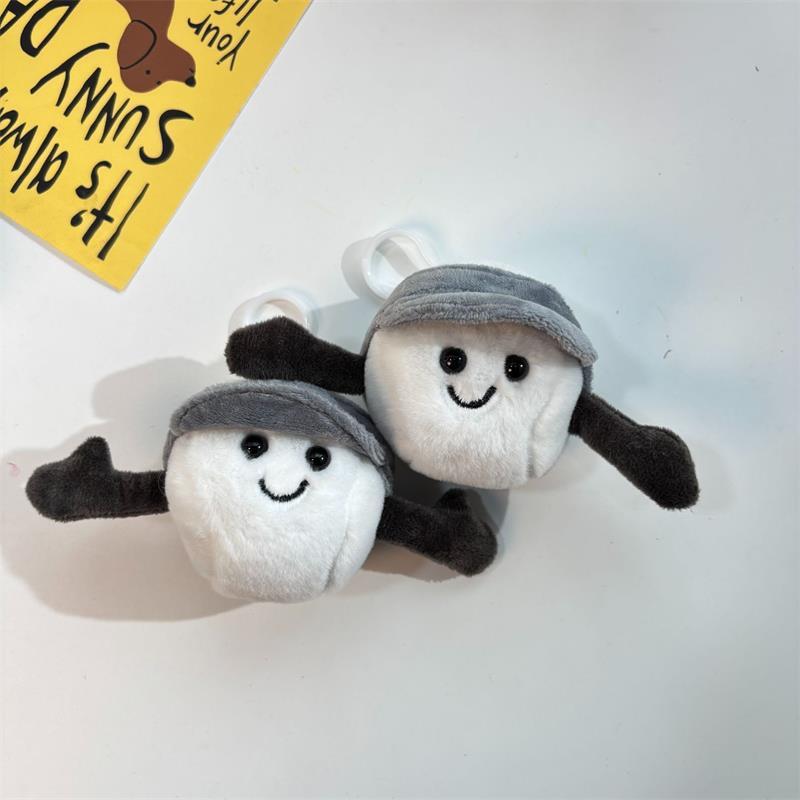 Niedlicher Lustiger Grauer Hut Golfball Plüschpuppe Stofftier Schlüsselanhänger Anhänger Rucksackanhänger Taschenanhänger Stoffpuppe Süßes Mädchen Geschenk