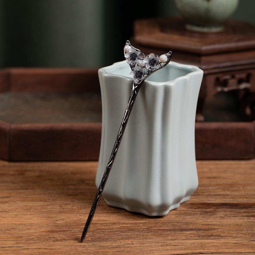 Elegant Butterfly Pearl Crescent Moon Tassel Hairpin for Women - Ancient & Modern Style