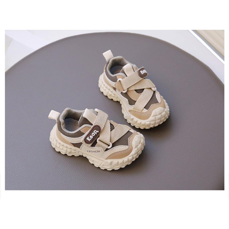 Anti-Tritt-Klassenkameraden Frühling und Herbst Neue Kindersport schuhe Jungen Schuhe Mädchen Laufschuhe Weichsohlige Reifenschuhe Trend