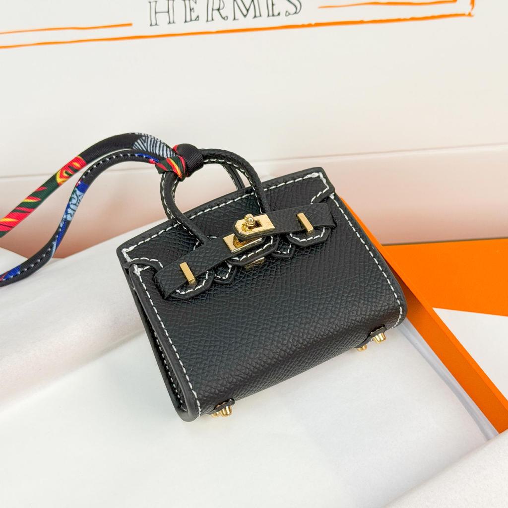 Chic Mini Bag Charm - Cute Earphone Pouch & Coin Purse with Car Keychain Decoration.