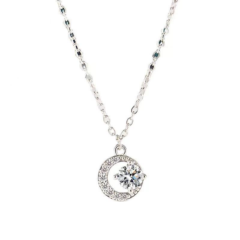 Moon Round Diamond Necklace for Women with Light Luxury Niche Design Sense High-quality Simple and Versatile Collarbone Chain